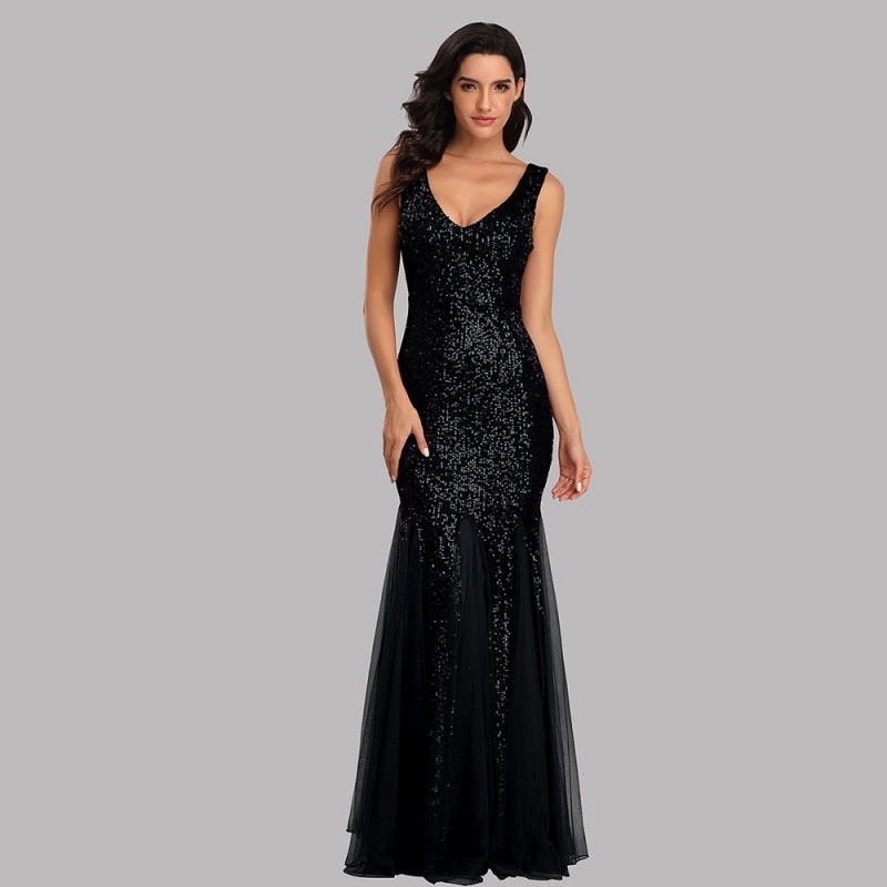 Lavagem de vestido de festa sem lantejoulas